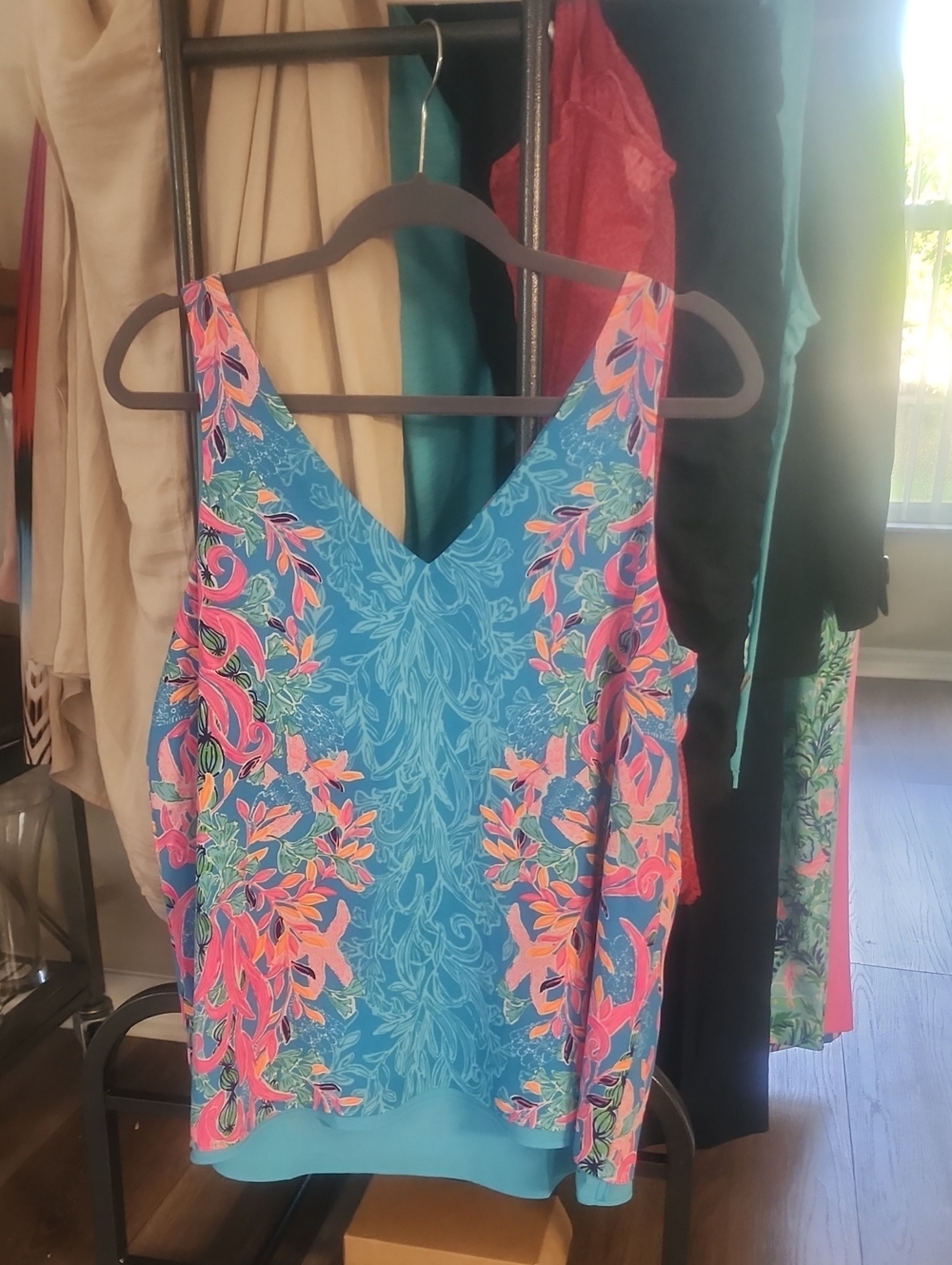 LP VEUC Sz M Florin Reverisble Pink & Turquoise Floral